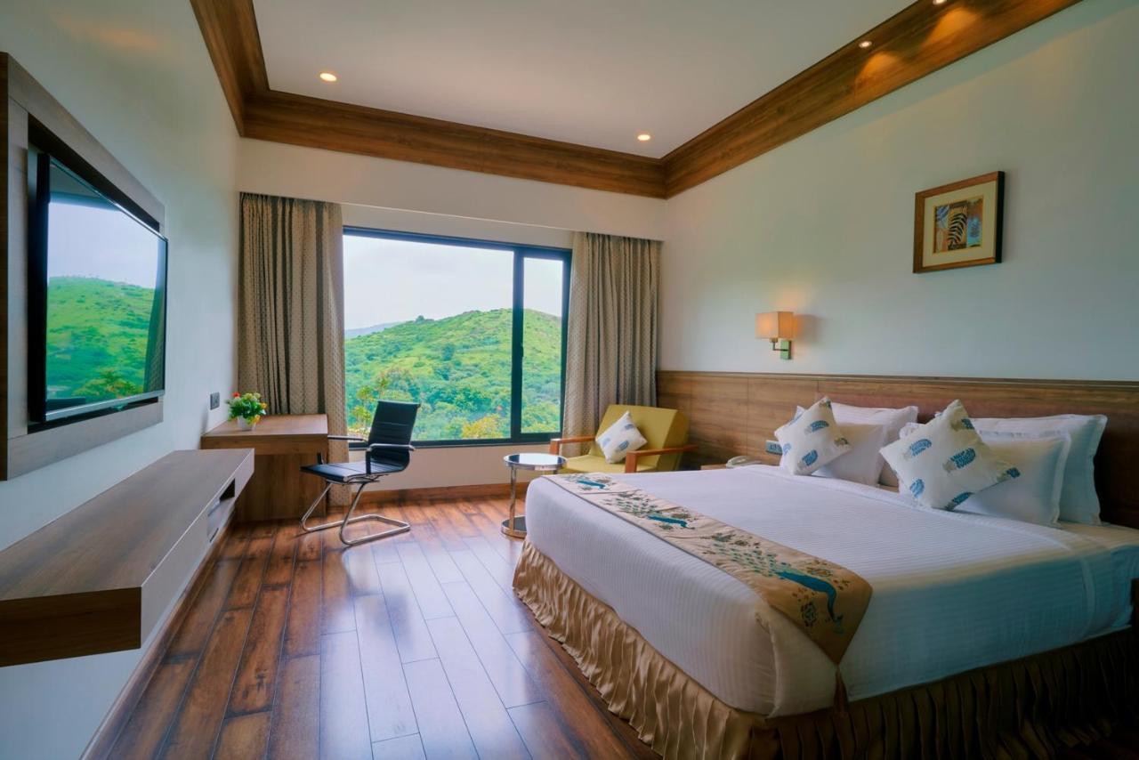 Skk Blu Hotel & Spa Удайпур Экстерьер фото