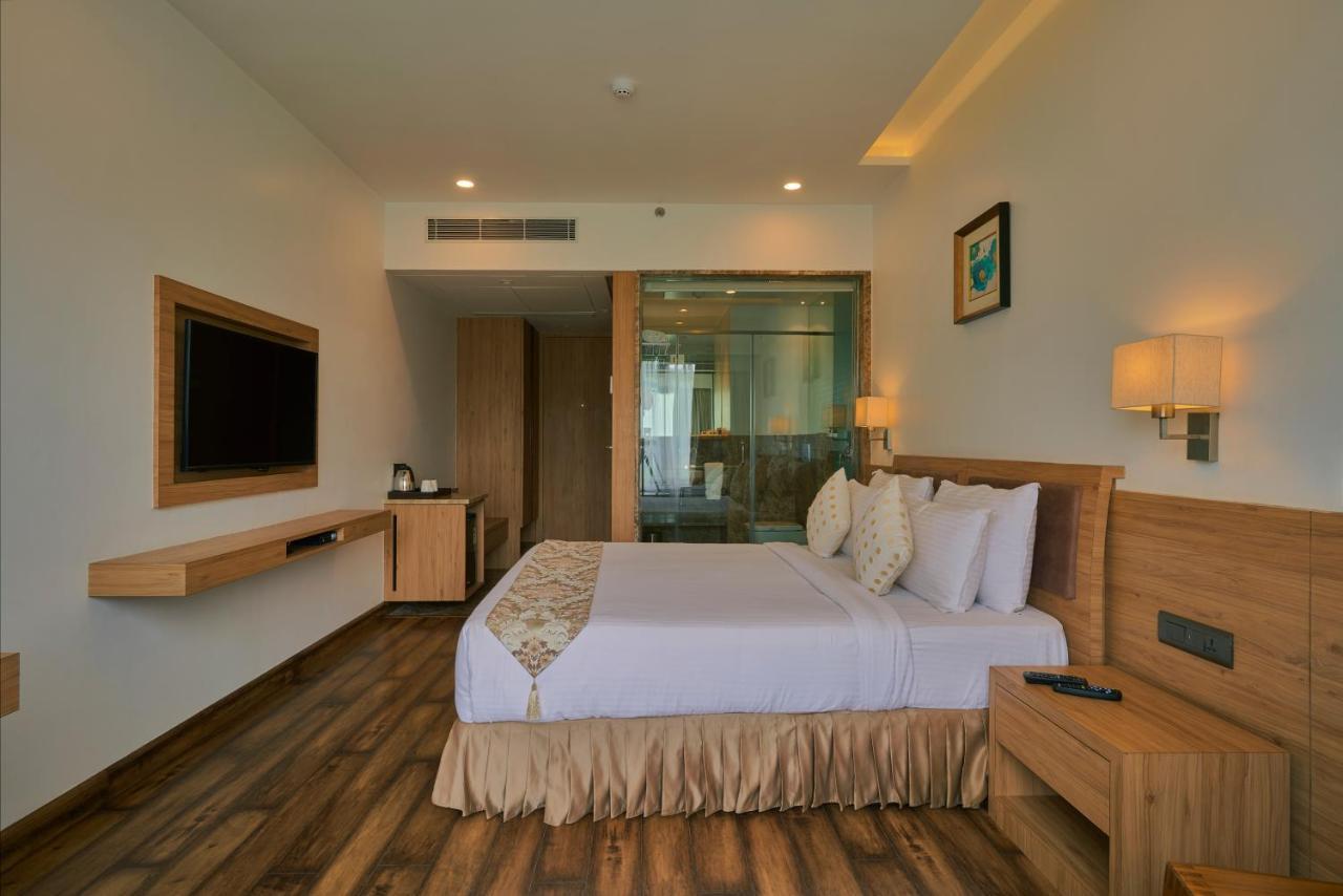 Skk Blu Hotel & Spa Удайпур Экстерьер фото