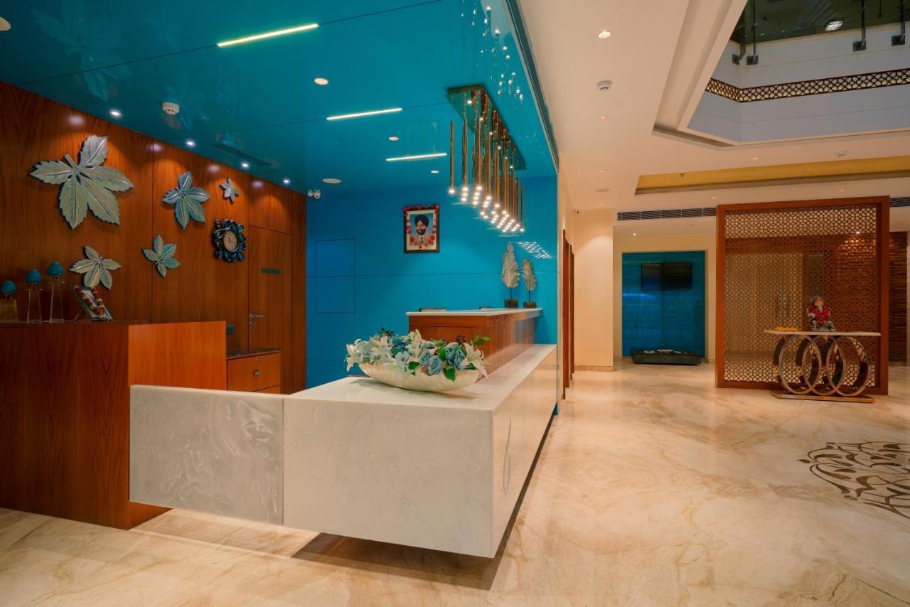 Skk Blu Hotel & Spa Удайпур Экстерьер фото